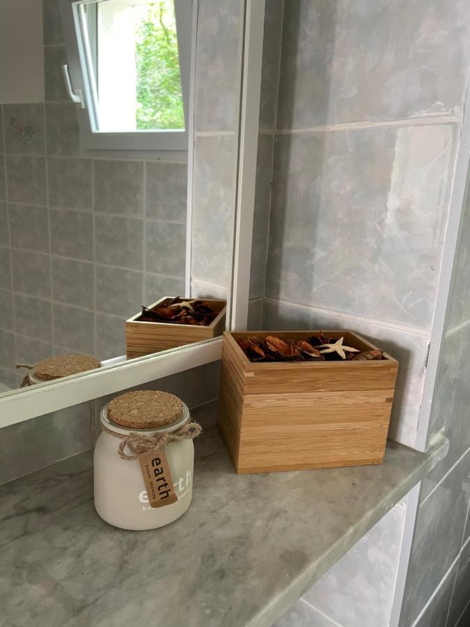 Holiday Home Cesarica Karlobag Ngoại thất bức ảnh