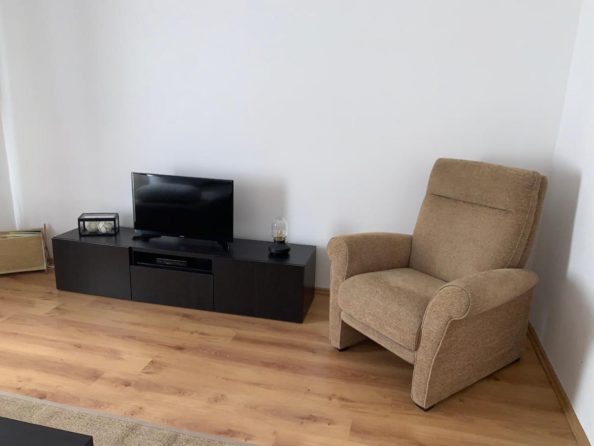 Holiday Home Cesarica Karlobag Ngoại thất bức ảnh